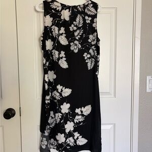 Vince Camuto Black Sleeveless Midi Dress with White Floral Print